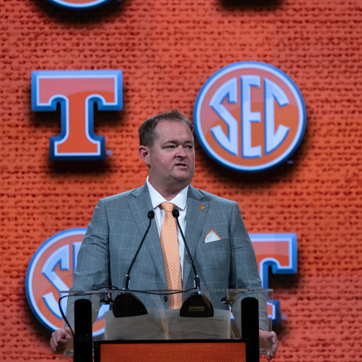 JUST IN:tennesee vols head coach annouced his depature due to…..