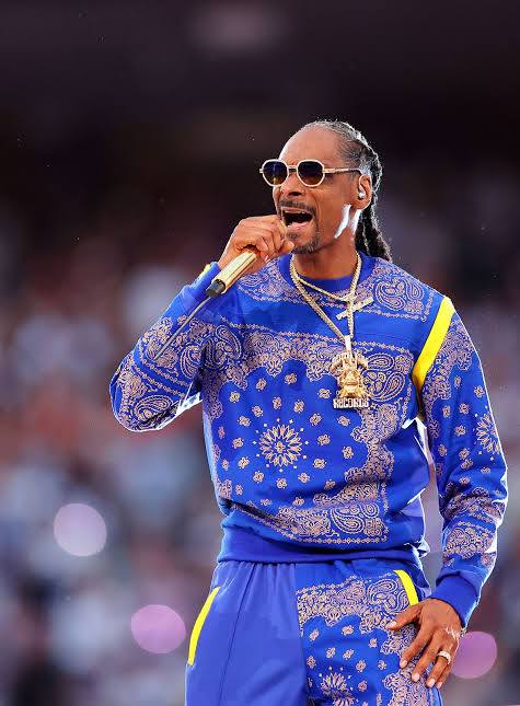 Breaking News : Snoop Dogg announces divorce over his wife just now…..