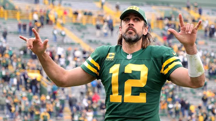 Breaking News forever in our heart Green BAY Packers star player announce retirement due to medical…..